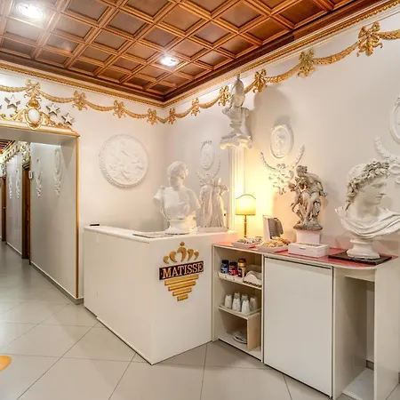 Matisse Royal לינה וארוחת בוקר 4*