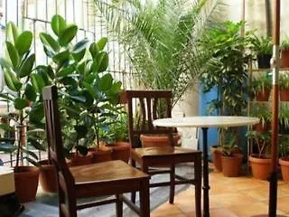 לינה וארוחת בוקר Matisse Royal