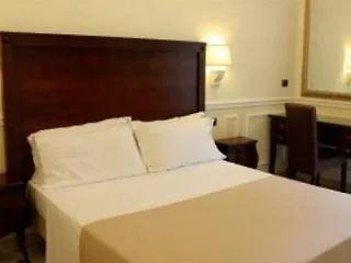 Matisse Royal לינה וארוחת בוקר 4*