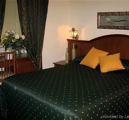 Matisse Royal 4* Róma